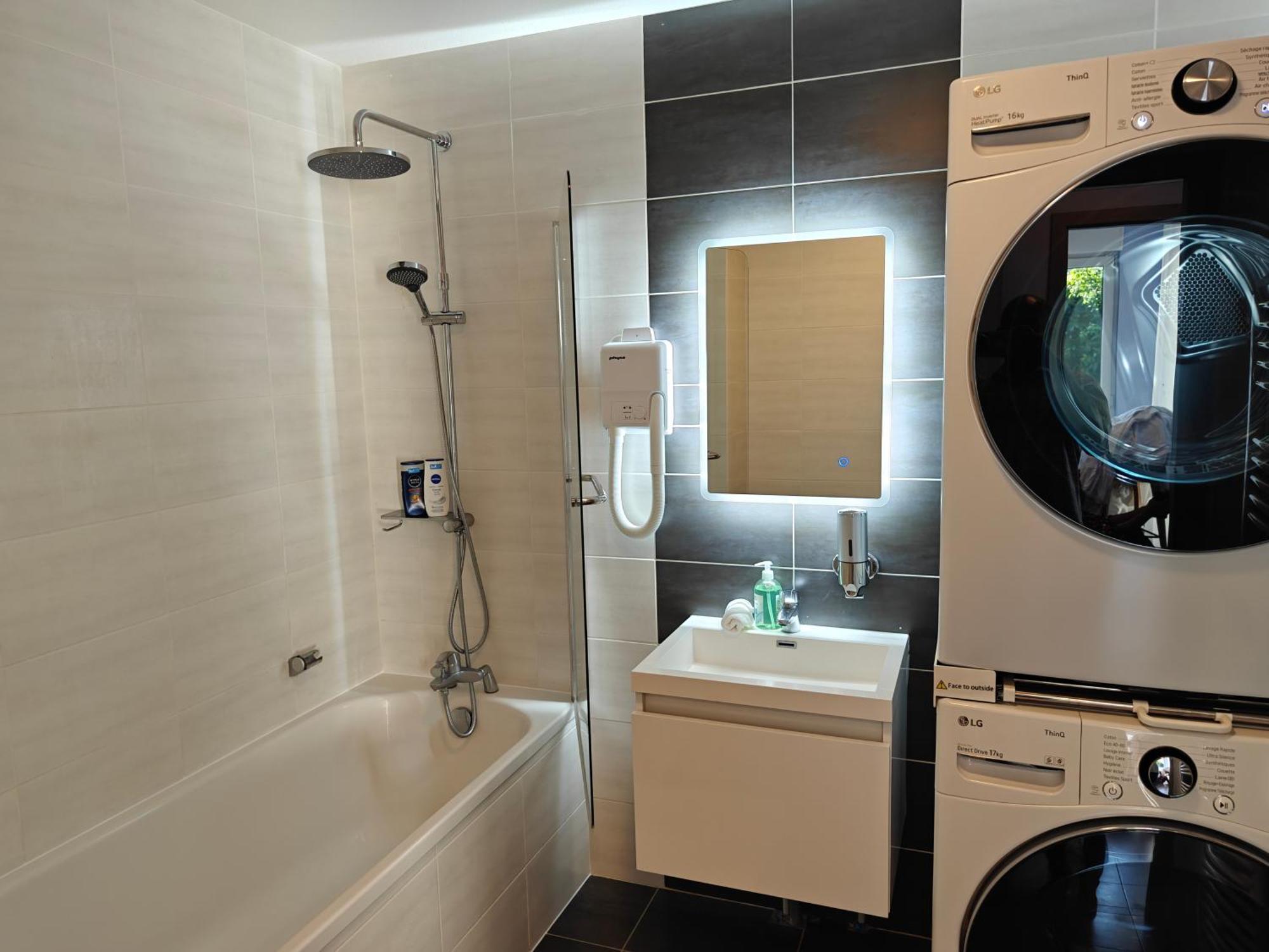 Charming Apartment With Garden, Free Parking Near Basel, Airport, Ger'Many, France, แซ็ง-ลุยส์ ภายนอก รูปภาพ